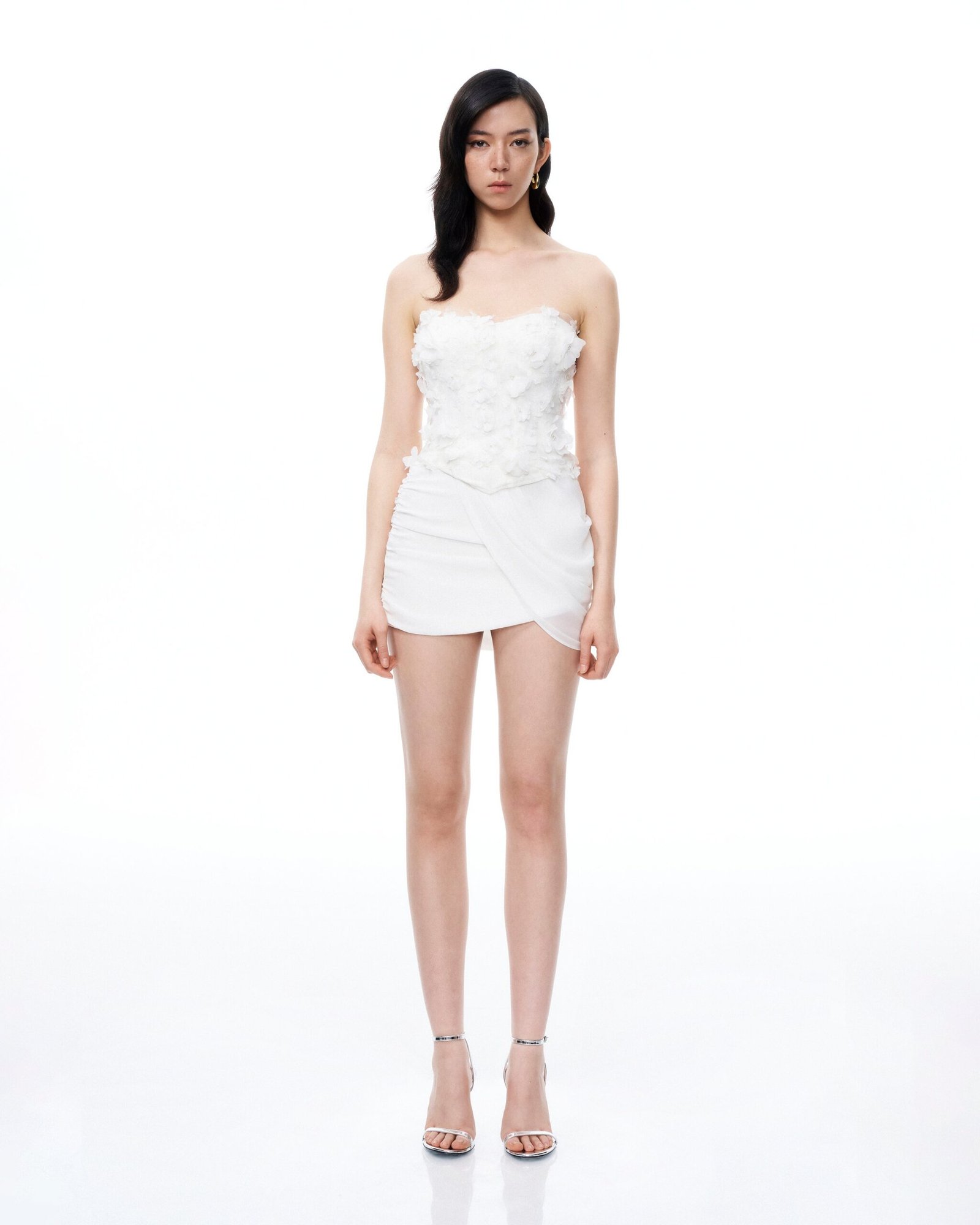 250329JWPEI0480 Juniper 3D Floral Mini Suits - White - Image 1