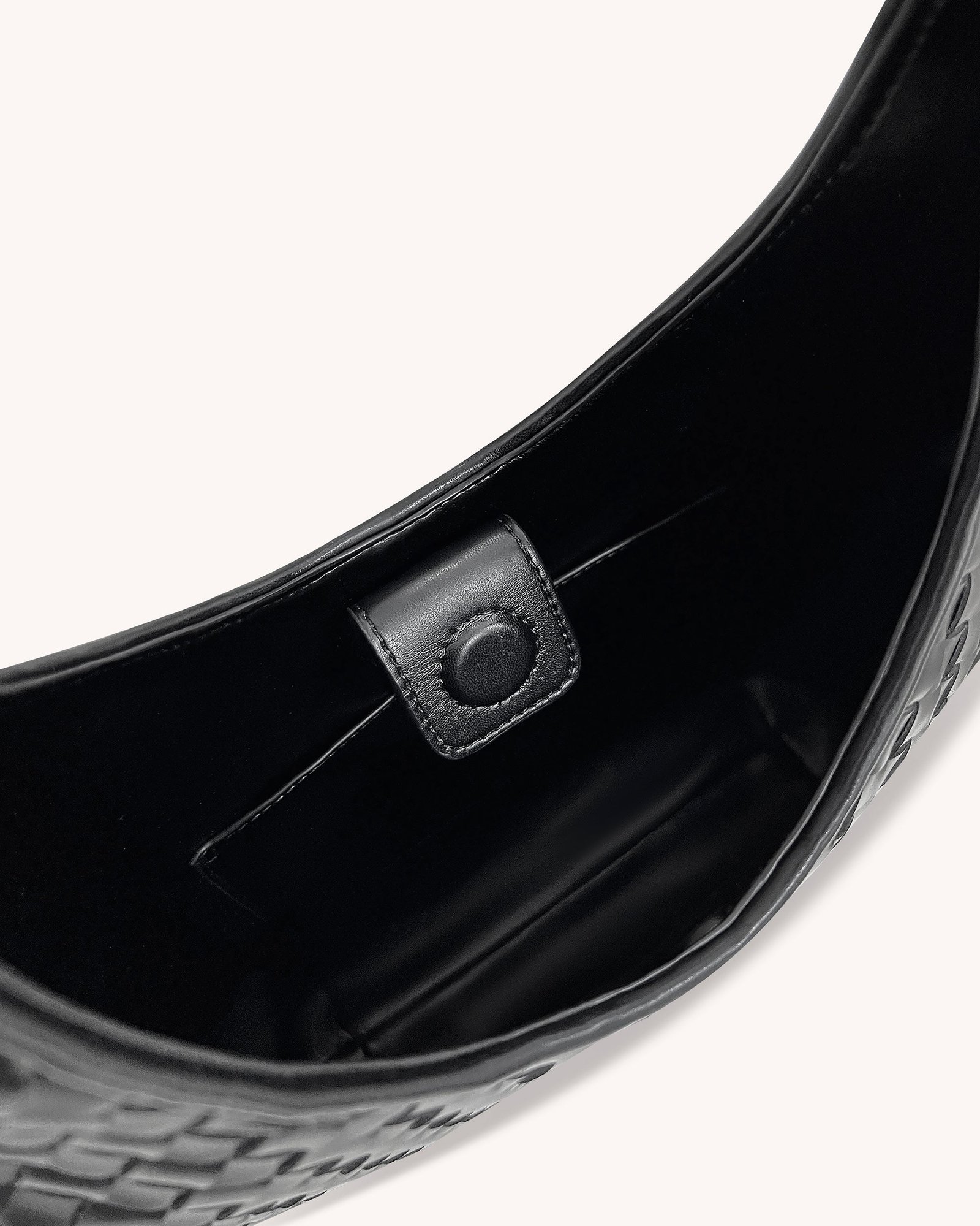 8T059-1_1_db4554d2-97c8-448b-acf6-8e17fcd24010 Olivia Hand-Woven Metal Handle Hobo Bag - Black - Image 4