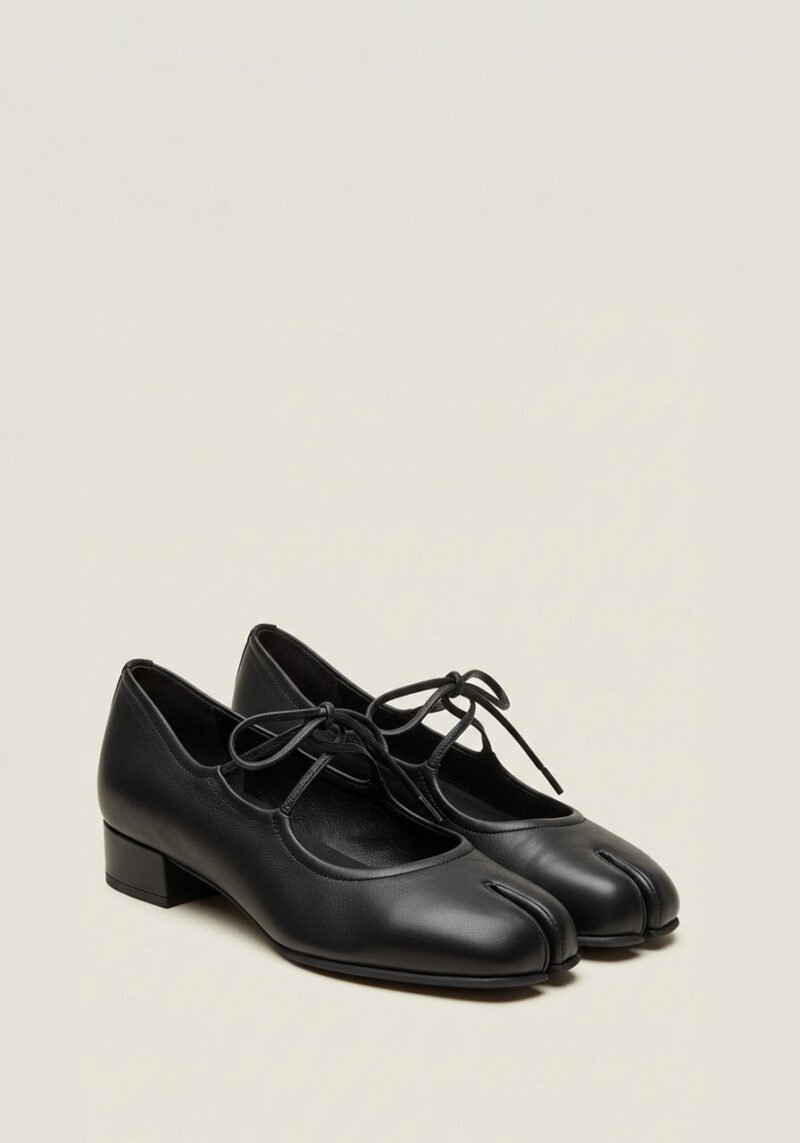Wendy Lace Tabi Ballet Flat – Black - Image 1